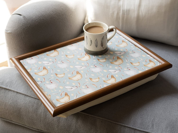 поднос с завтраком в постели цветы